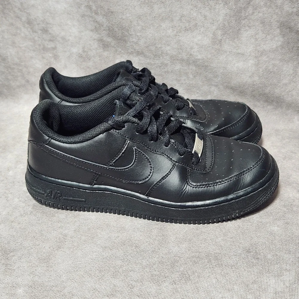 Youth‎ Nike Air Force 1 Low Triple Black Kids Sneakers 5.5Y 314192-009